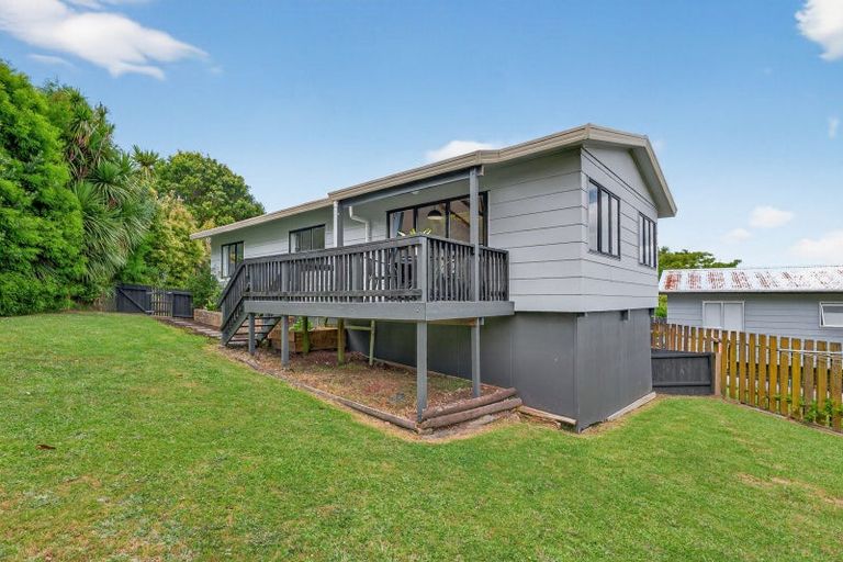 Photo of property in 22 Bay Vista Drive, Red Beach, 0932