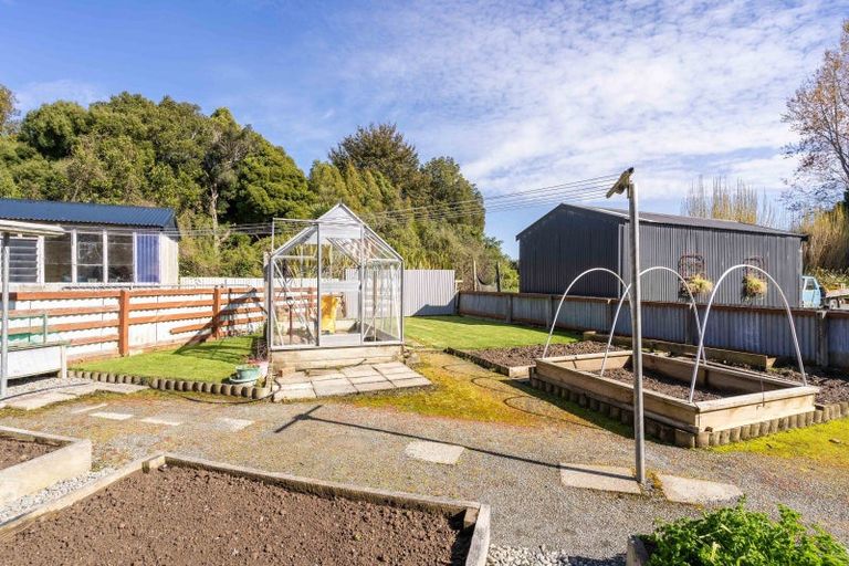 Photo of property in 70 Hillary Street, Winton, 9720