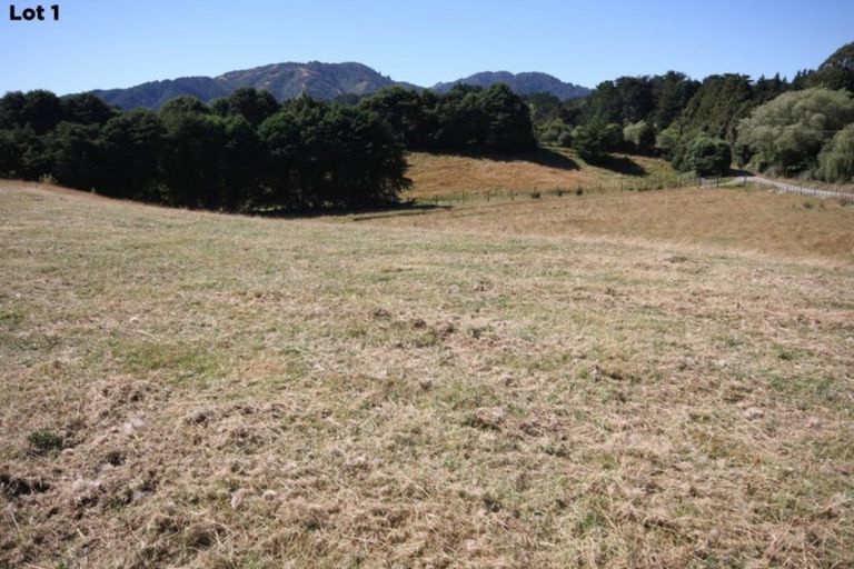 Photo of property in 156 Akatarawa Road, Reikorangi, Waikanae, 5391