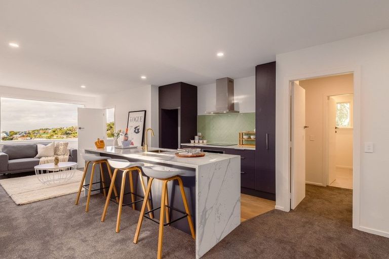 Photo of property in 119 Mount Pleasant Road, Mount Pleasant, Christchurch, 8081