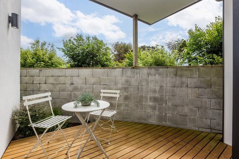 Photo of property in 1/2 Hindmarsh Street, Johnsonville, Wellington, 6037