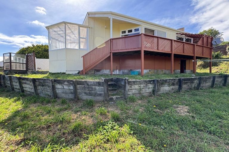 Photo of property in 3 Atwood Grove, Churton Park, Wellington, 6037