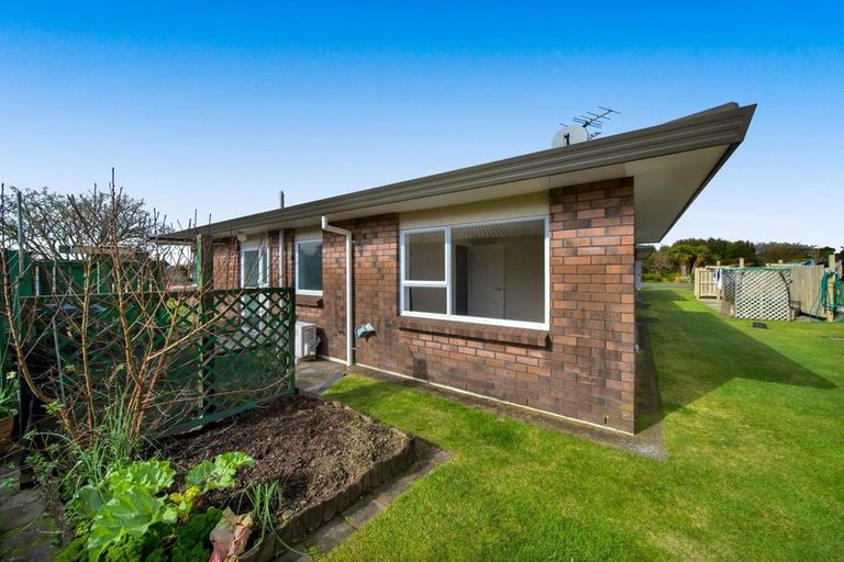 Photo of property in 77 Ariel Street, Stratford, 4332