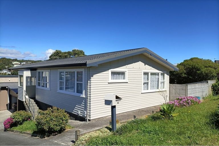 Photo of property in 42 Bracken Road, Paparangi, Wellington, 6037