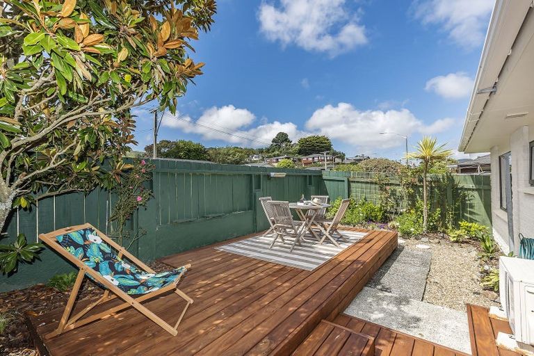 Photo of property in 29b Hinau Street, Tawa, Wellington, 5028