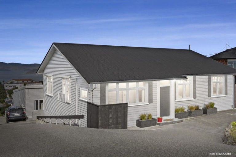 Photo of property in 22 Mandalay Terrace, Khandallah, Wellington, 6035