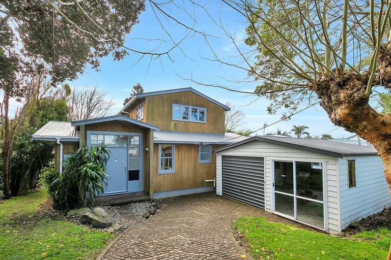 Photo of property in 21 Punga Road, Whenuapai, Auckland, 0618