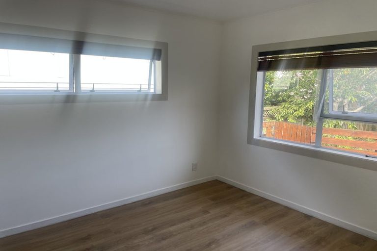 Photo of property in 24 Spencer Road, Pinehill, Auckland, 0632