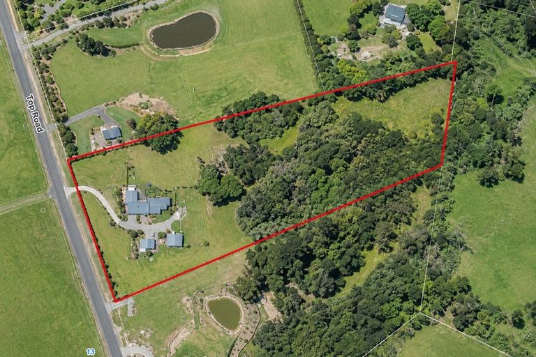 Photo of property in 18 Top Road, Dairy Flat, Albany, 0792