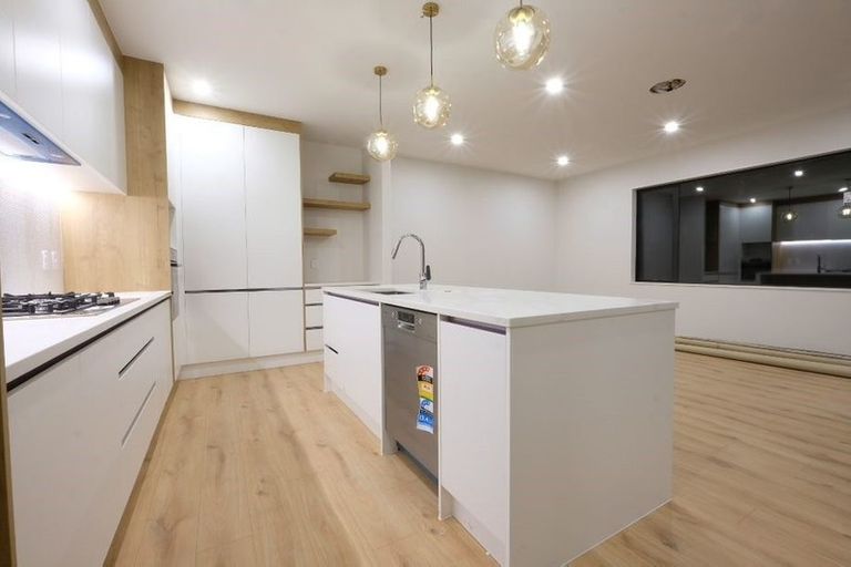 Photo of property in 152 Arran Point Parade, Orewa, 0931