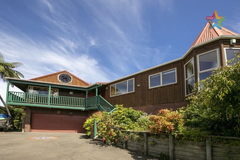 Photo of property in 31 Gurney Road, Kelson, Lower Hutt, 5010