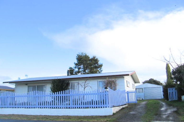 Photo of property in 6 Burton Crescent, Flaxmere, Hastings, 4120