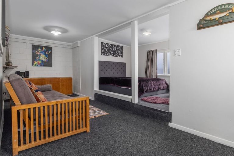 Photo of property in 24 Ferguson Street, Levin, 5510