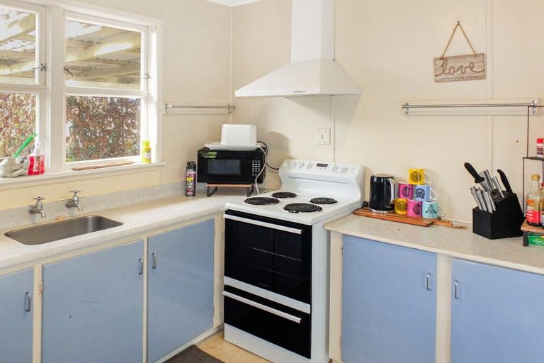 Photo of property in 3 Mark Perreau Place, Foxton, 4814