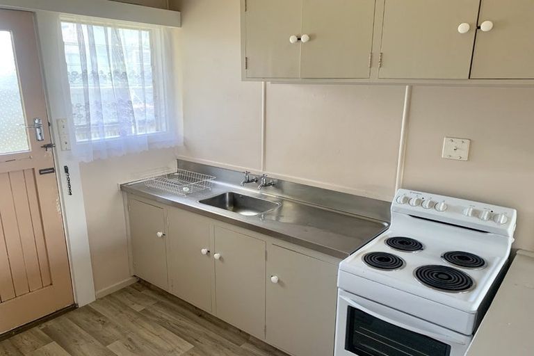 Photo of property in 7/12 Heath Street, St Andrews, Hamilton, 3200