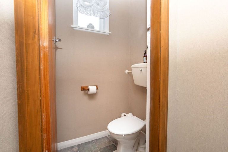 Photo of property in 50 Mcphee Street, Dannevirke, 4930