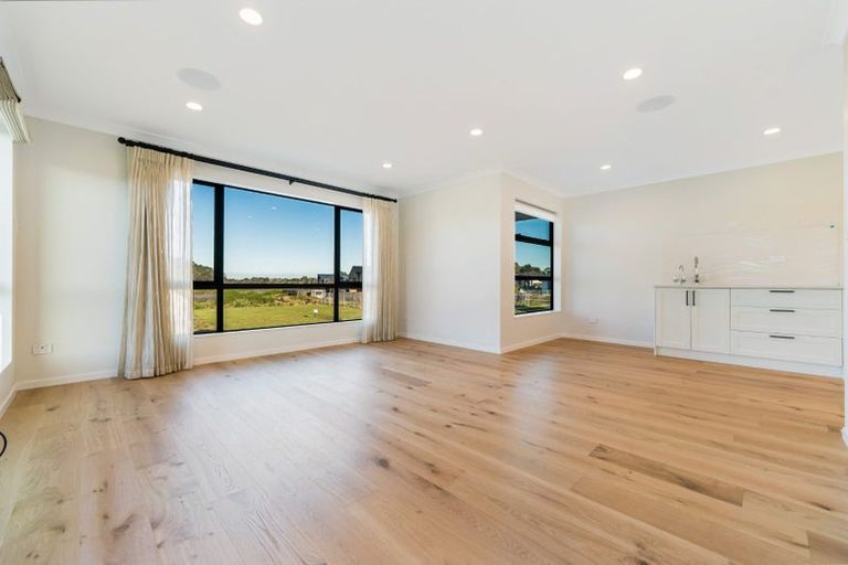 Photo of property in 91 Riverhead Point Drive, Riverhead, 0820