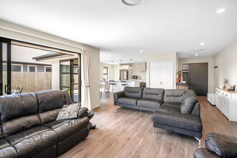 Photo of property in 35 Mcquillan Avenue, Woodend, 7610