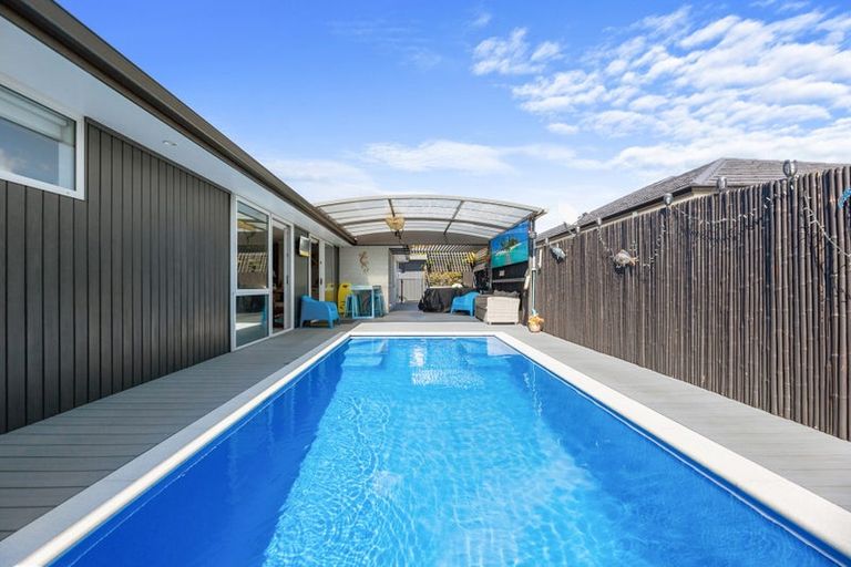 Photo of property in 69 Bert Wall Drive, Omokoroa, 3114