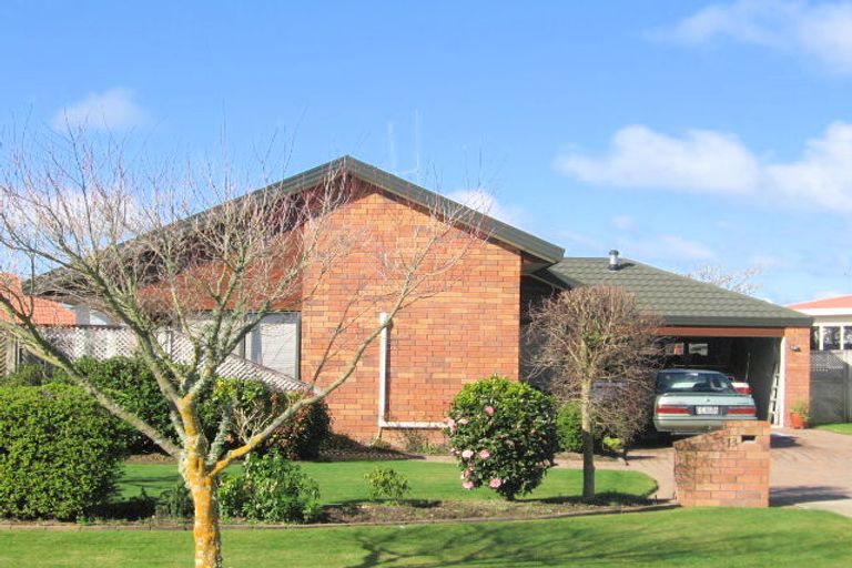 Photo of property in 13 Moverley Place, Pukete, Hamilton, 3200