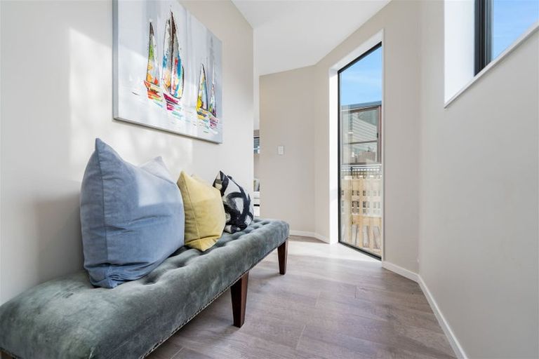 Photo of property in 15a Joyce Street, Pahurehure, Papakura, 2113