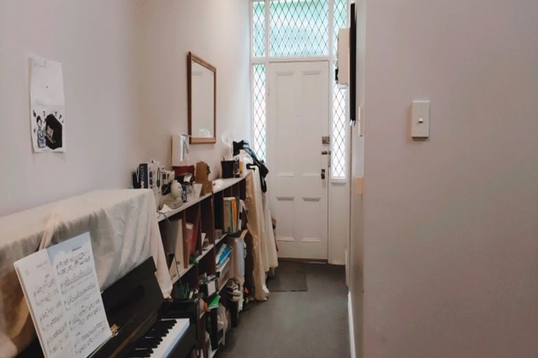 Photo of property in 197a Grant Road, Thorndon, Wellington, 6011