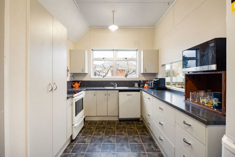 Photo of property in 19 Morrow Avenue, St Andrews, Hamilton, 3200