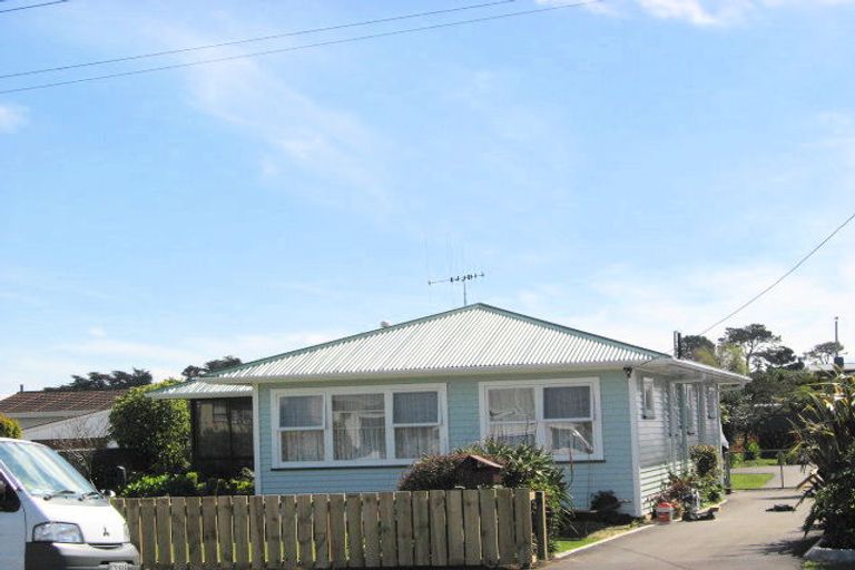 Photo of property in 72 Puriri Street, Gonville, Whanganui, 4501