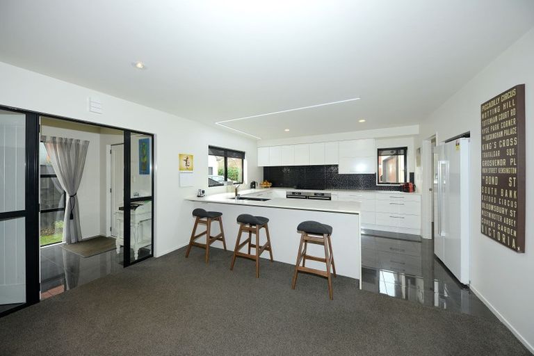 Photo of property in 8 Haineswood Lane, Sockburn, Christchurch, 8042