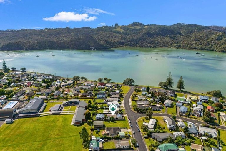 Photo of property in 11a Sarah Avenue, Whitianga, 3510
