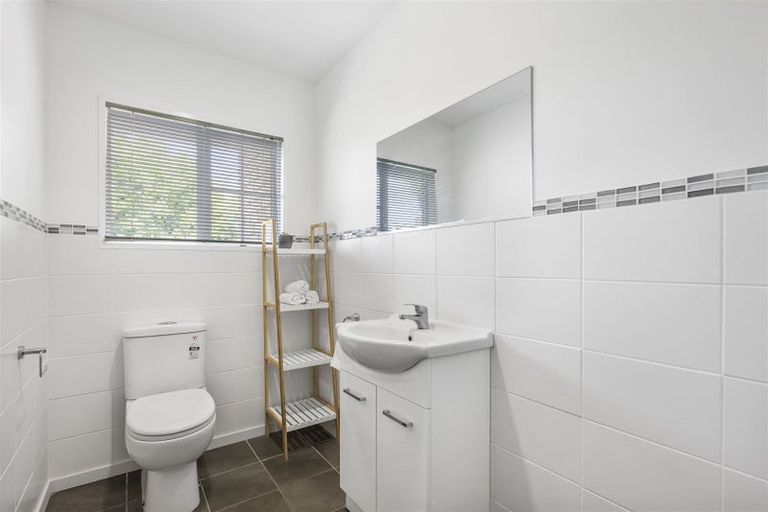 Photo of property in 1/71 Wellington Street, Howick, Auckland, 2014