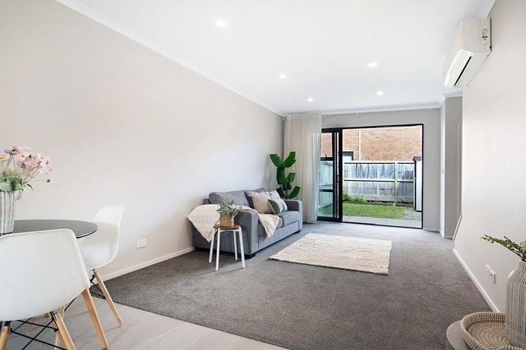 Photo of property in 63 O'meara Street, Swanson, Auckland, 0614