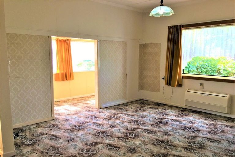 Photo of property in 83 Main Road, Clinton, 9534