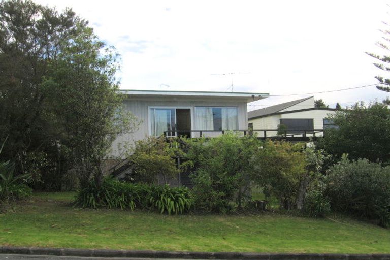 Photo of property in 16 Amanda Lane, Snells Beach, 0920