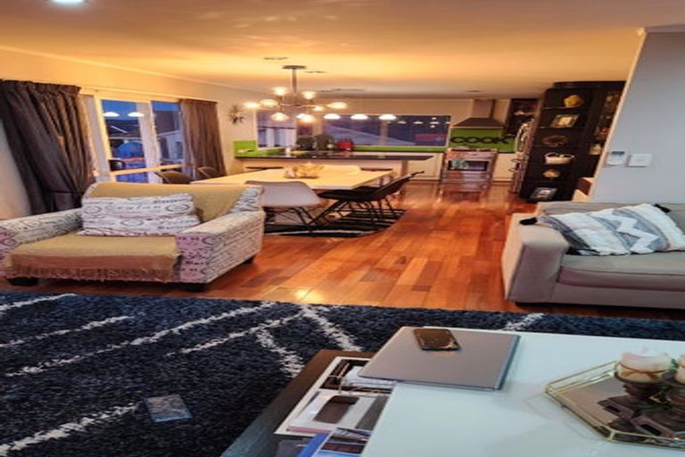 Photo of property in 8 Kylie Court, Clover Park, Auckland, 2019