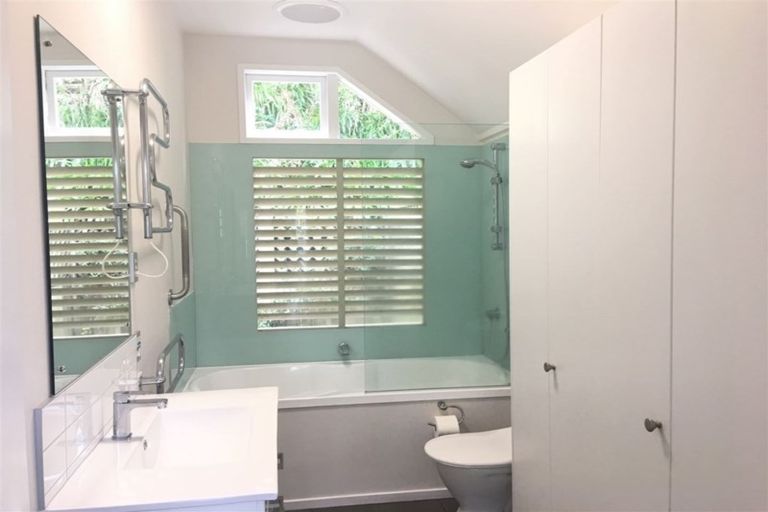 Photo of property in 3/57a Church Street, Devonport, Auckland, 0624