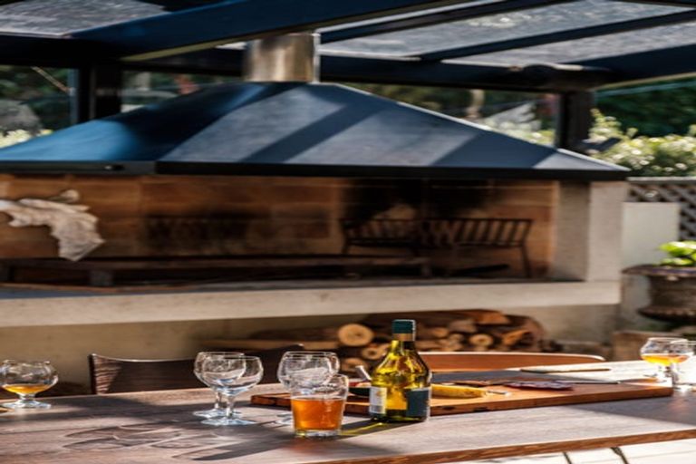 Photo of property in 32 Talavera Terrace, Kelburn, Wellington, 6012