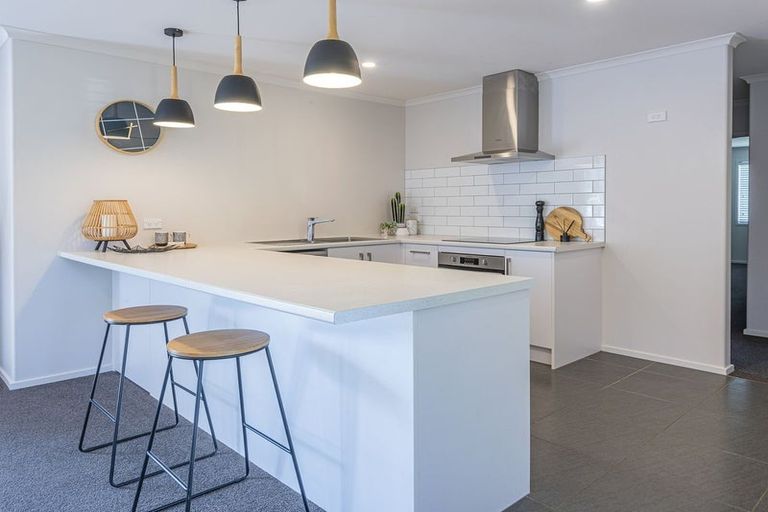 Photo of property in 2 Maru Lane, Te Kamo, Whangarei, 0112