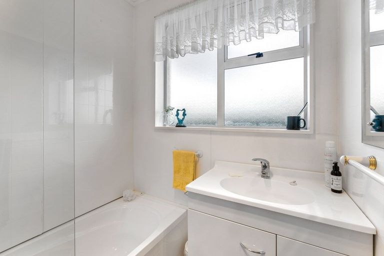 Photo of property in 18 Duff Place, Mosgiel, 9024