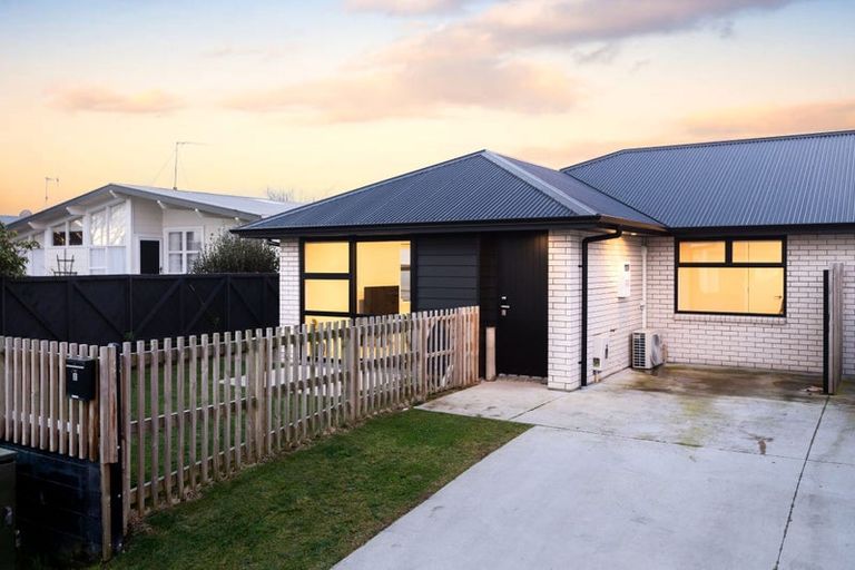 Photo of property in 2/2 Grange Avenue, Nawton, Hamilton, 3200