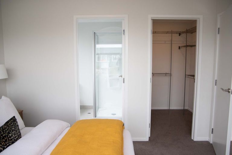 Photo of property in 32 Metoriti Crescent, Karaka, 2124