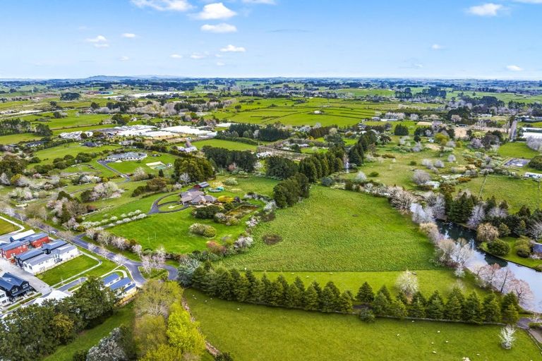 Photo of property in 30 Burberry Road, Karaka, Drury, 2578