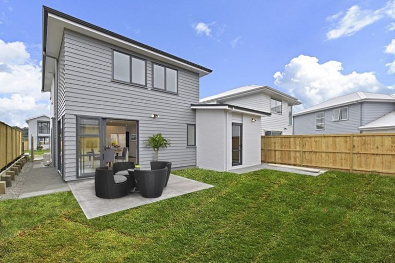 Photo of property in 3 Vincent Mcgrath Crescent, Swanson, Auckland, 0614