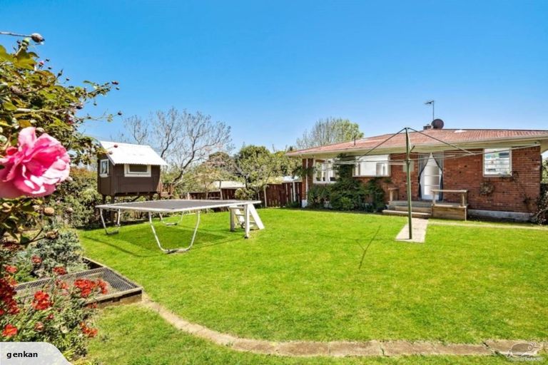 Photo of property in 37 Tampin Road, Hillpark, Auckland, 2102