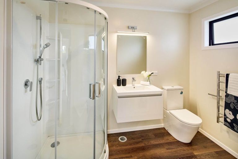 Photo of property in 18b Royal Street, Upper Hutt Central, Upper Hutt, 5018