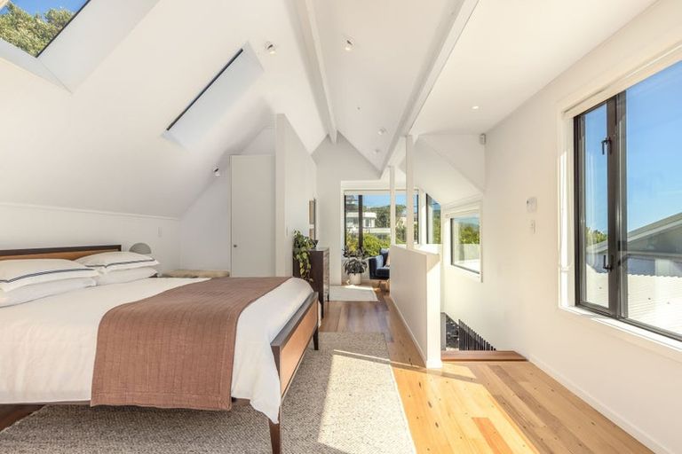 Photo of property in 1 Hydes Road, Raumati South, Paraparaumu, 5032