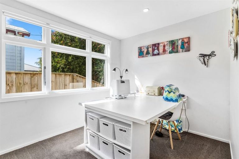 Photo of property in 81 Oxford Street, Lansdowne, Masterton, 5810