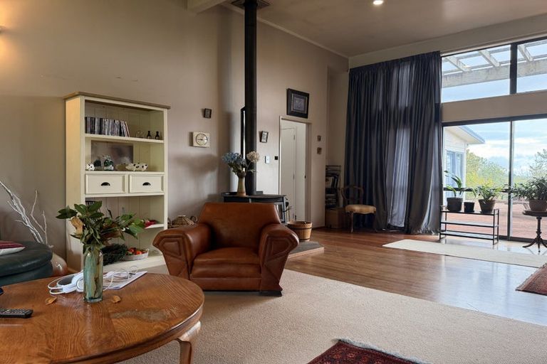 Photo of property in 18 Top Road, Dairy Flat, Albany, 0792