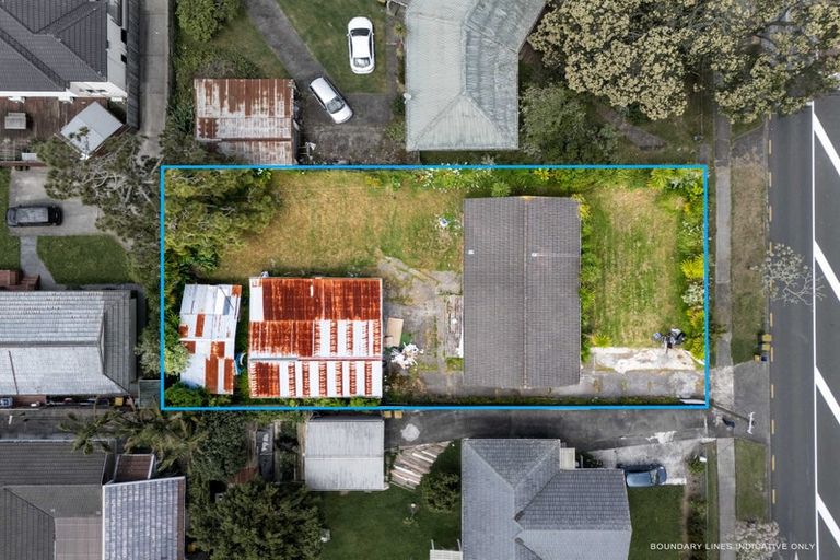 Photo of property in 31 Border Road, Henderson, Auckland, 0612