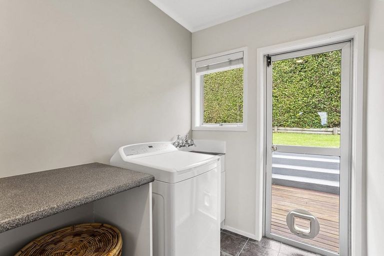 Photo of property in 26 Coromandel Crescent, Mairangi Bay, Auckland, 0630